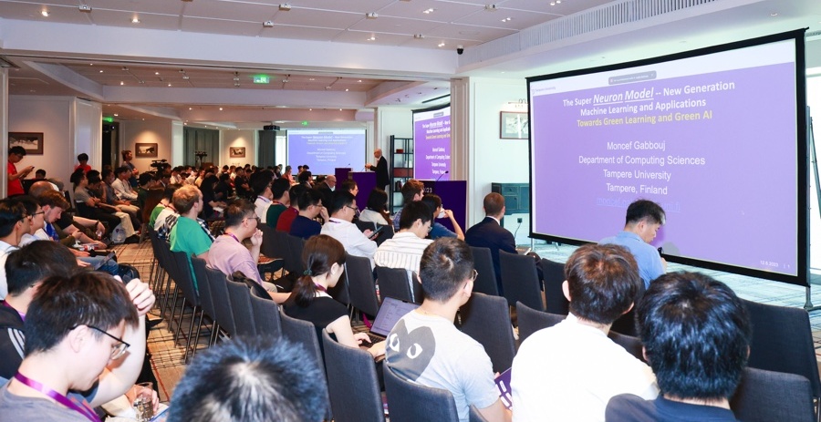 Биздин студенттер эл аралык AI мелдешинде жеңүүчү болушту